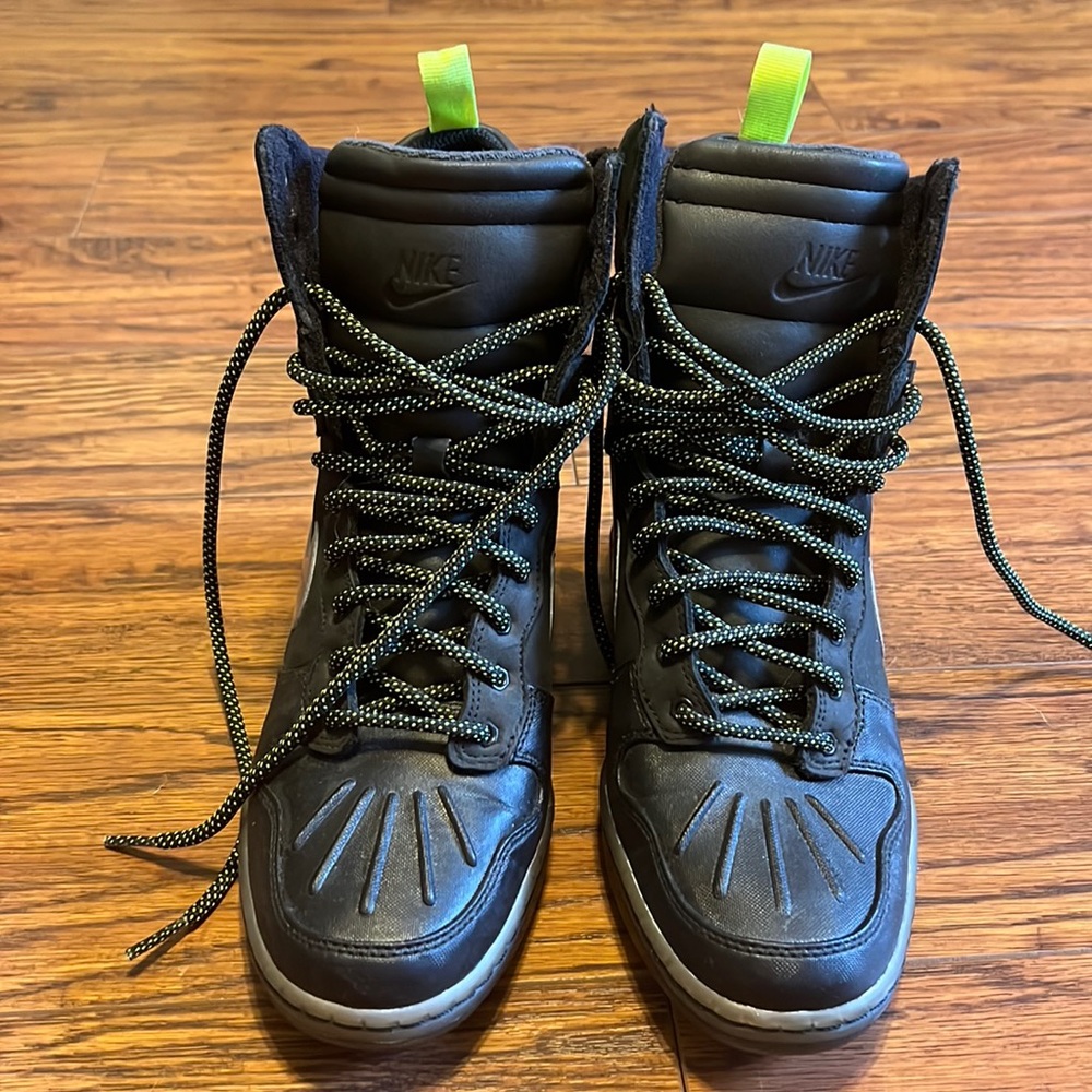 Women’s Nike Wedge Sneakers- size 8.5